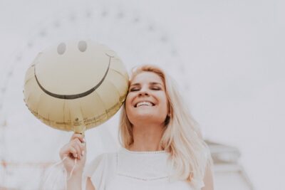 Claves para cultivar una actitud positiva y mejorar tu vida
