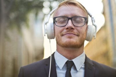 Mejorando actitudes negativas para un cambio positivo