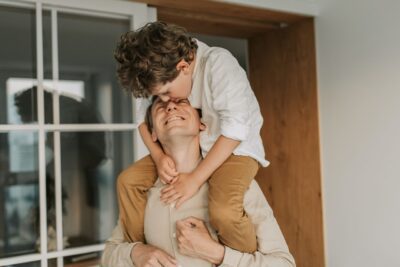 La influencia de la aceptación en la adolescencia y el bienestar de los jóvenes