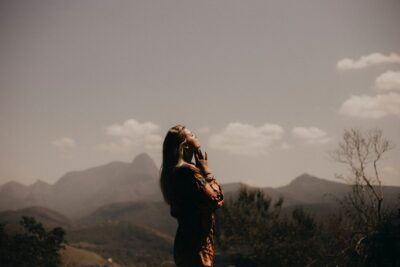 Ejemplos de afirmaciones positivas para mejorar tu bienestar personal
