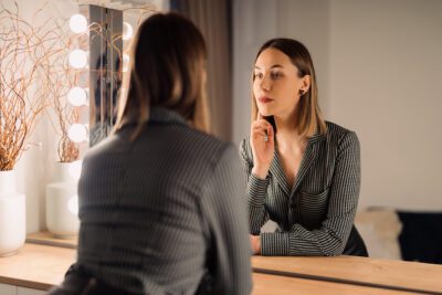 Mejora tu autoestima y confianza con estas estrategias