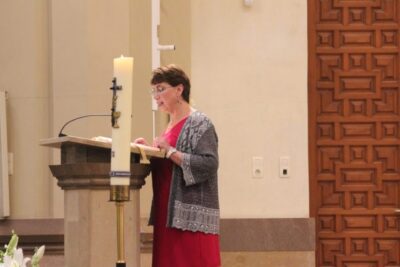 Los tres dones del bautismo: gracia, perdón y pertenencia a la Iglesia