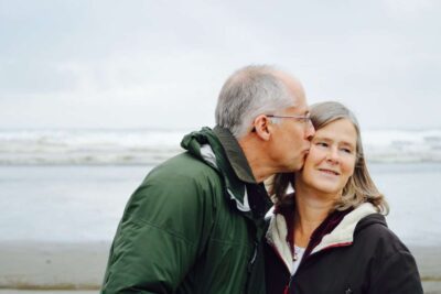 Señales de que un hombre te besa con amor: cómo saber si es sincero