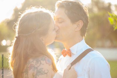 Técnicas de besos para excitar a tu novio: ¡Enciende la pasión!
