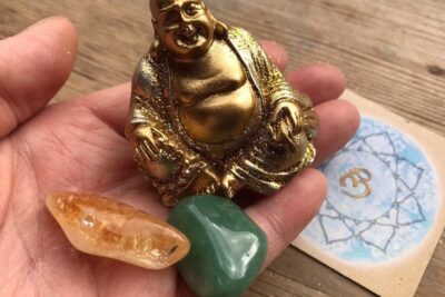 El nombre del Buda de la fortuna y la prosperidad es Budai o Hotei