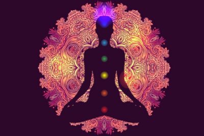 Equilibra tu energía con afirmaciones adecuadas para cada chakra