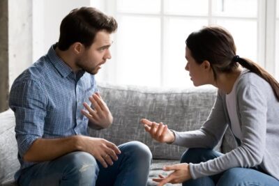 Diferencias entre apego y dependencia emocional: ¿Qué los distingue?