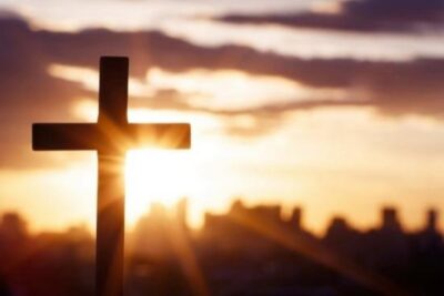 Diferencias entre catolicismo y cristianismo: la clave de su distinción