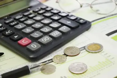 Aprende a ahorrar dinero siguiendo la regla de las 10 veces