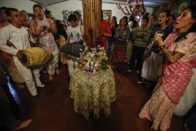 La filosofía de Hare Krishna: ¿Cuántos años tiene?