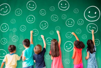 A qué edad comienzan a manifestarse las emociones en los niños