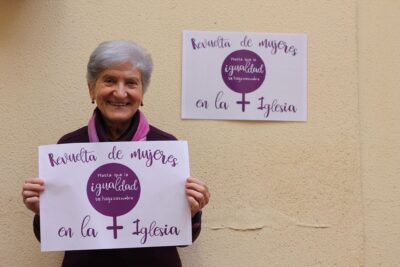 El papel relevante de la mujer en la Iglesia: su importancia vital