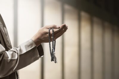 La importancia de una actitud espiritual: significado y beneficios