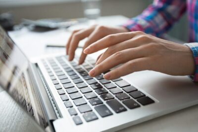 Cómo convertir información en conocimiento: ¡descubre las estrategias!