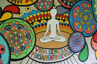 Guía para conectar con lo divino: las peticiones más comunes a Krishna