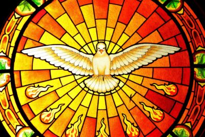 El significado de los 7 dones de Dios en la fe católica: guía espiritual
