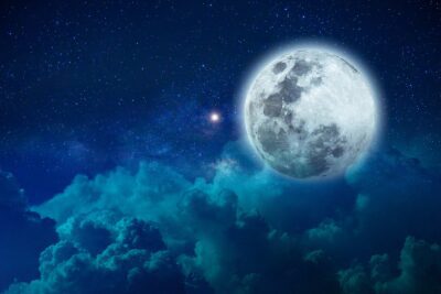 Rituales de Luna azul para abundancia y amor: ¡Descubre cómo hacerlo!