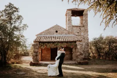 Finalidades del matrimonio: amor, compañerismo y procreación