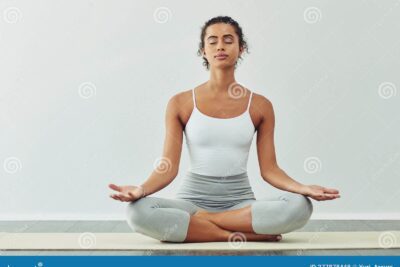 Beneficios de meditar antes o después del ejercicio: ¿cuál elegir?