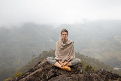 Cultiva abundancia espiritual y encuentra plenitud interna