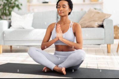 Pasos básicos para comenzar a meditar y encontrar la paz interior