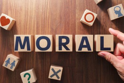 El impacto de la moral negativa en nuestra sociedad