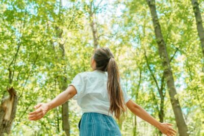 Actividades al aire libre para enseñar a los niños sobre la naturaleza