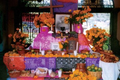 Elementos tradicionales de una ofrenda: cultura y tradiciones