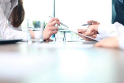 Principios fundamentales de organización en la gestión empresarial