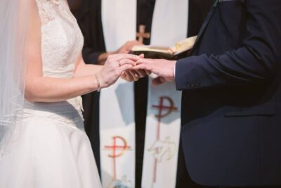 Relaciones sexuales entre primos: ¿Cuál es el término adecuado?