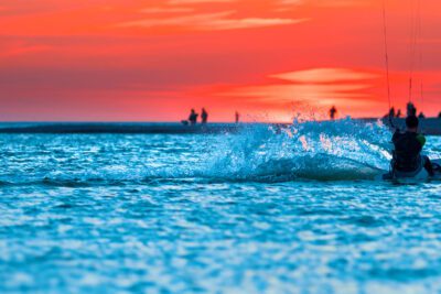 Deportes de playa: diversión y actividad acuática al aire libre