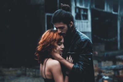 Efectos psicológicos del poliamor en las relaciones: un análisis profundo