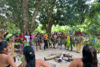 Conexión armónica de pueblos originarios con la naturaleza