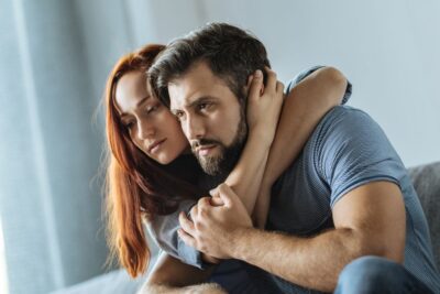 Causas del apego ansioso en relaciones: una mirada en profundidad