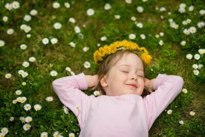 Efectos de meditar toda la noche: beneficios y riesgos