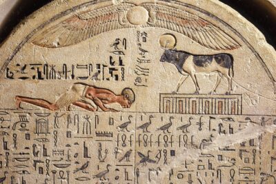 Conexión espiritual con el sol: Ritual de adoración en la antigüedad
