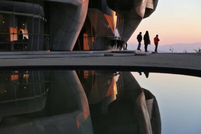 Origen y significado del Templo Bahai: un análisis del simbolismo arquitectónico
