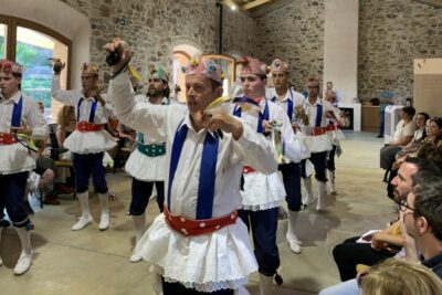 Costumbres heredadas: vínculo con nuestra identidad cultural
