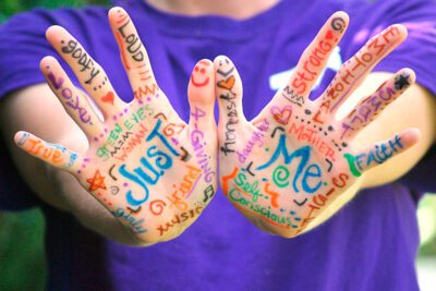 10 valores esenciales para inculcar en niños: guía de desarrollo